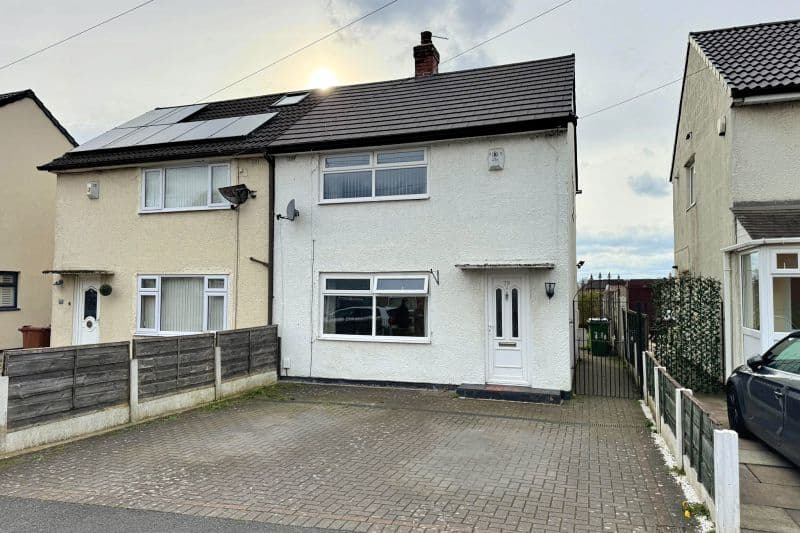 2 bed Semi-Detached House For Auction