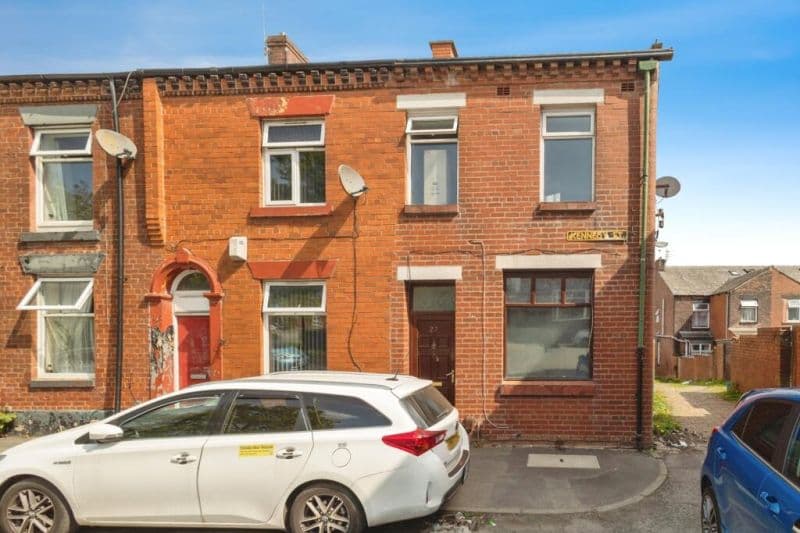 3 bed Terraced House For Auction