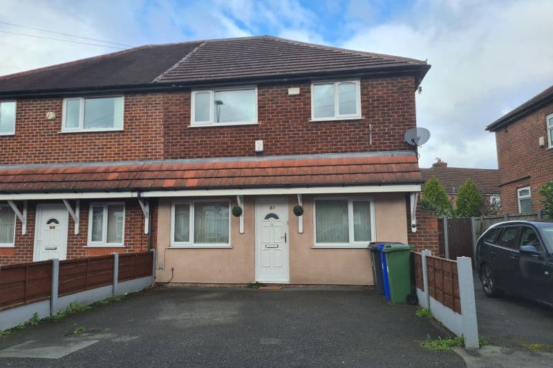 2 bed Ground Floor Flat For Auction