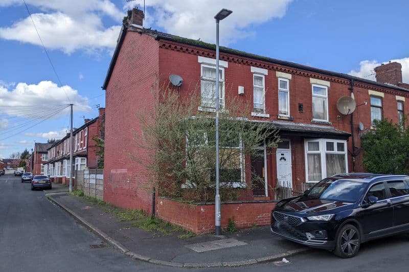2 bed End Terrace House For Auction