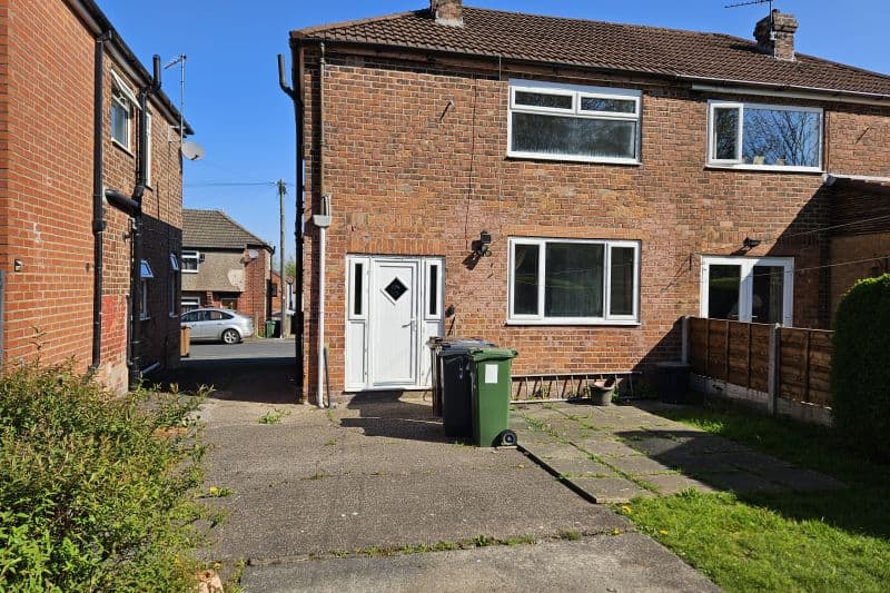 3 bed Semi-Detached House For Auction