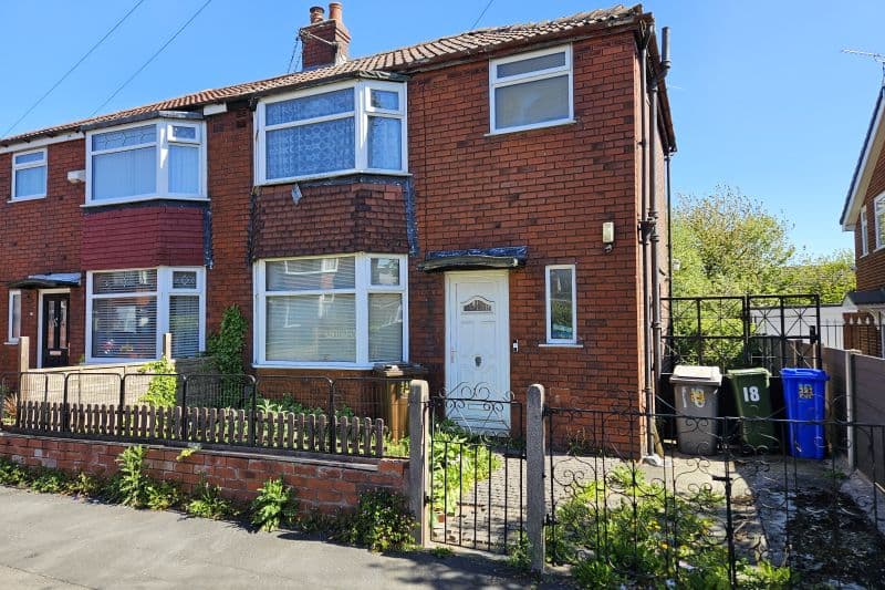 3 bed Semi-Detached House For Auction