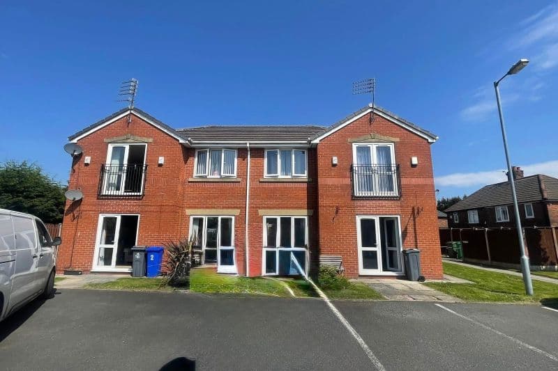 2 bed Apartment For Auction