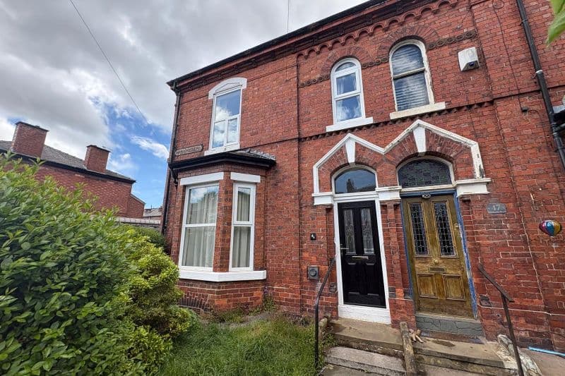3 bed Semi-Detached House For Auction