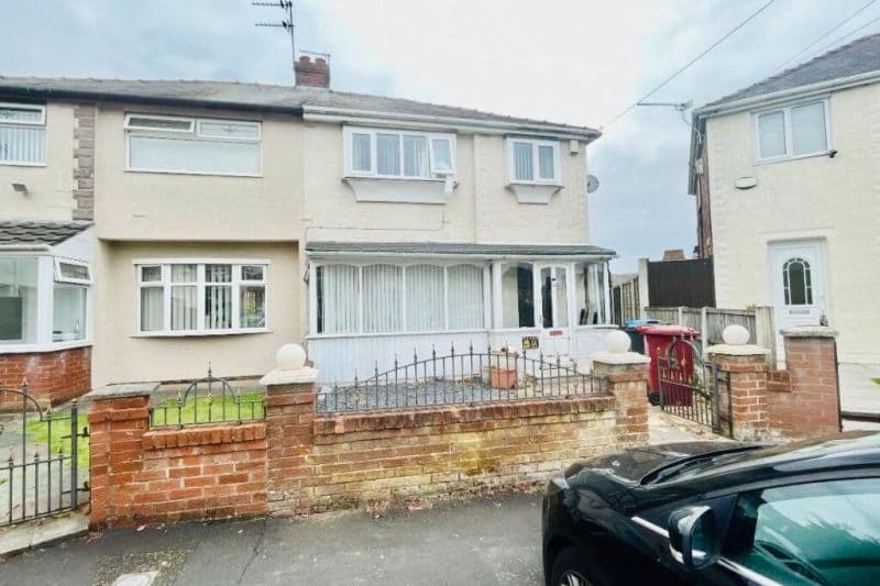 3 bed Semi-Detached House For Auction
