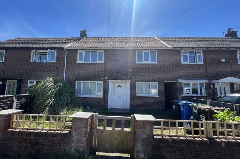 3 bed Terraced House For Auction