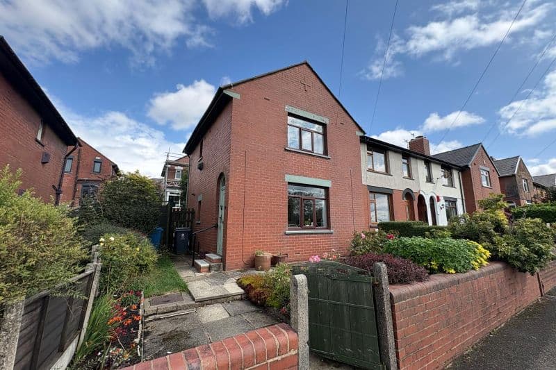 2 bed End Terrace House For Auction