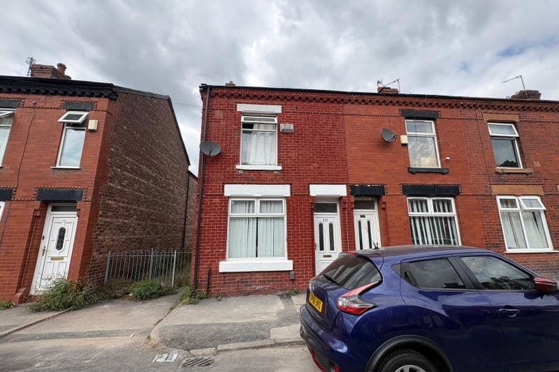 2 bed End Terrace House For Auction