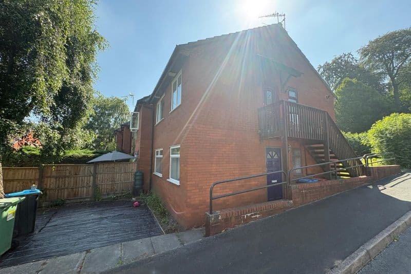 2 bed Ground Floor Flat For Auction