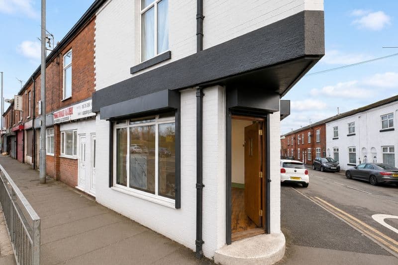 1 bed Mixed Use Commercial For Auction