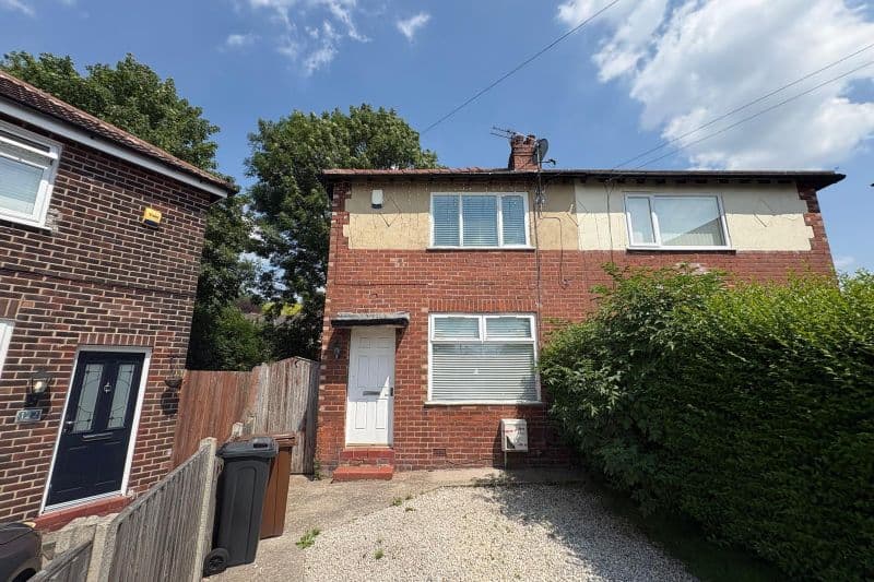 2 bed Semi-Detached House For Auction