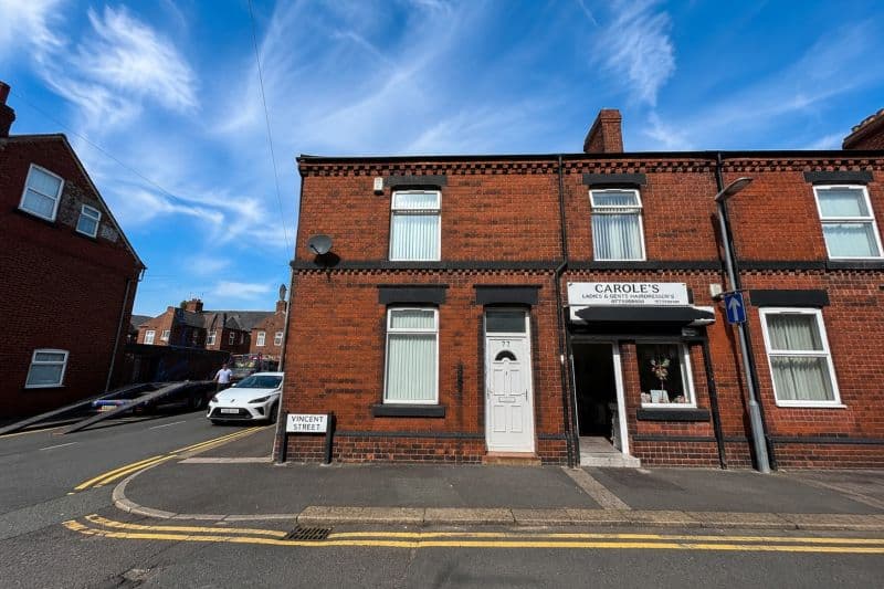 5 bed End Terrace House For Auction