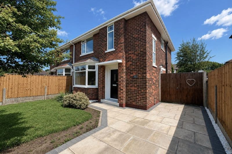 3 bed Semi-Detached House For Auction