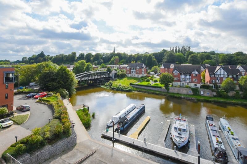 1 bed Ground Floor Apartment For Auction