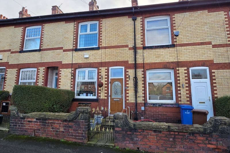 2 bed Terraced House For Auction