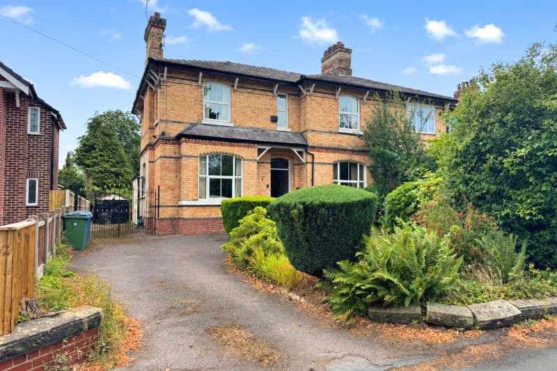 4 bed Semi-Detached House For Auction
