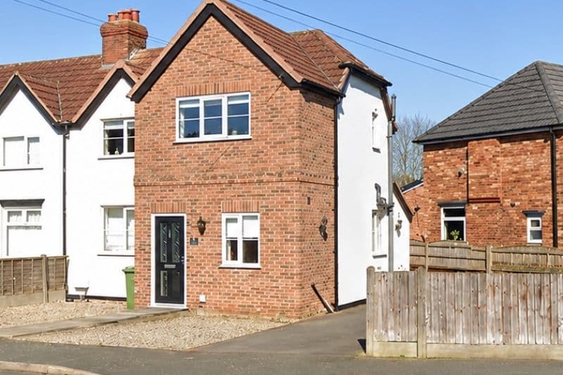4 bed Semi-Detached House For Auction