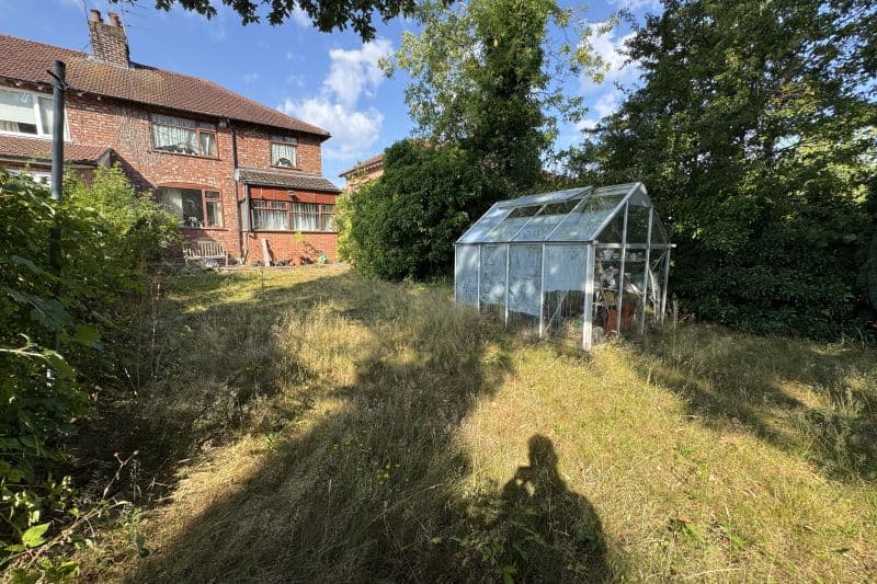 3 bed Semi-Detached House For Auction