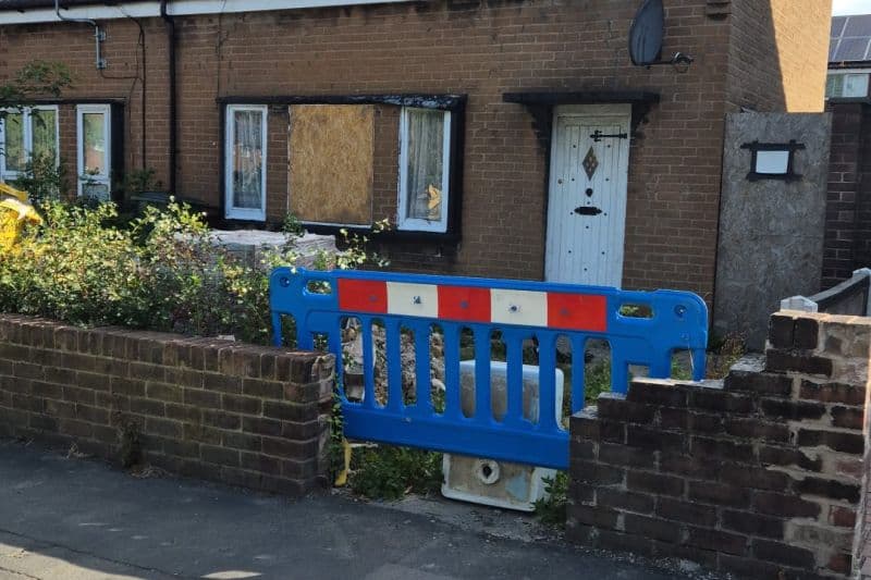 2 bed Terraced House For Auction