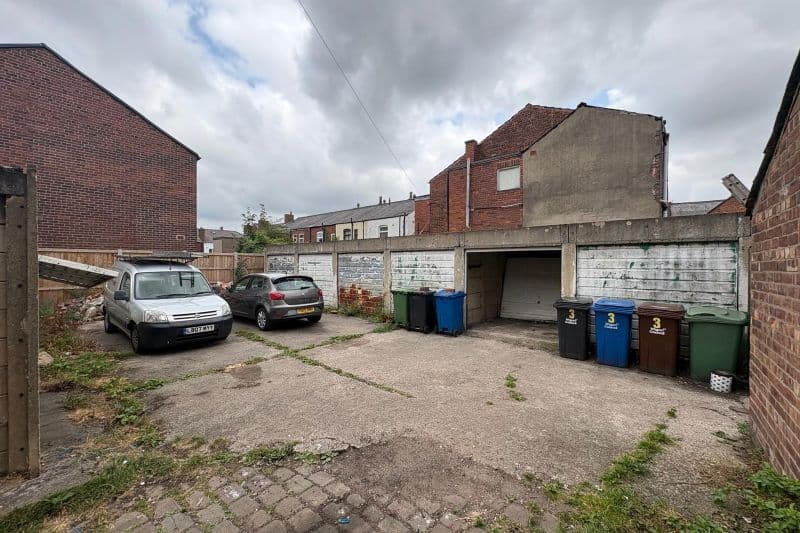 Garage Commercial For Auction