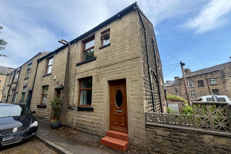 1 bed Terraced House For Auction