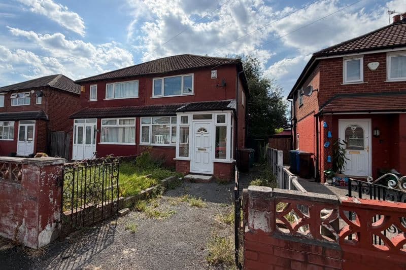 2 bed Semi-Detached House For Auction