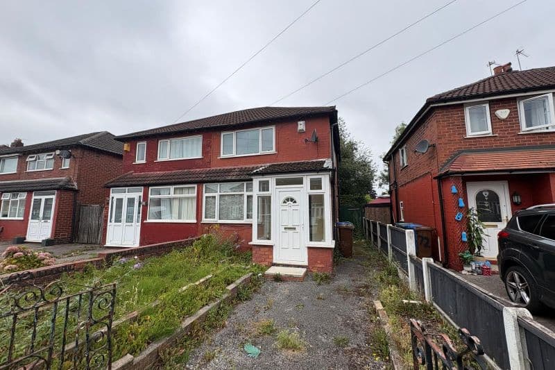 2 bed Semi-Detached House For Auction