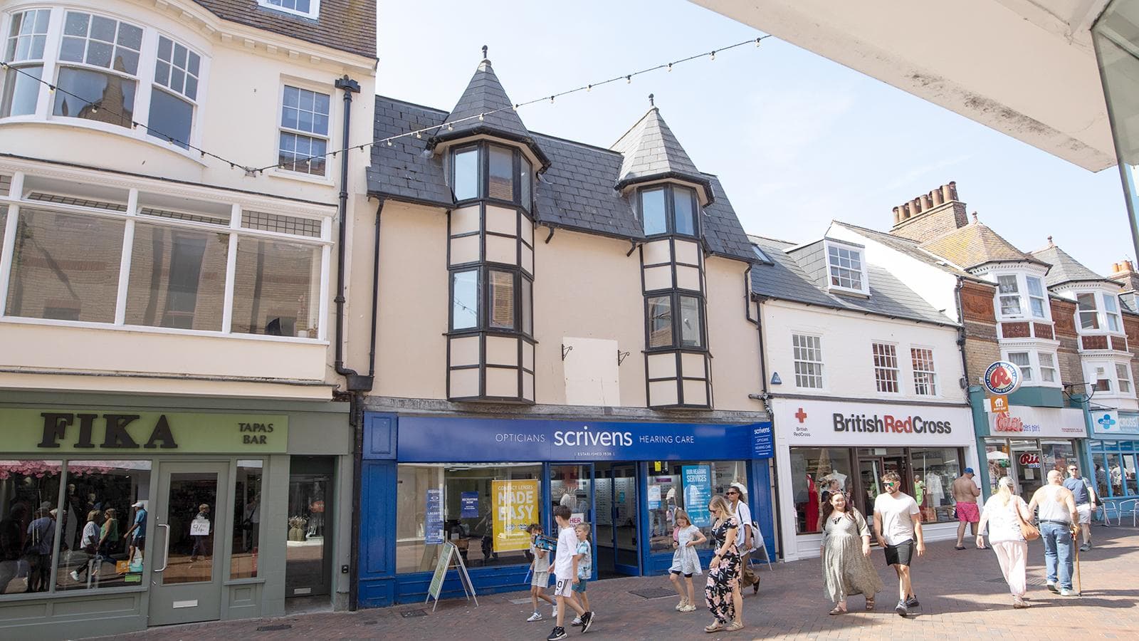 Freehold Retail Investment