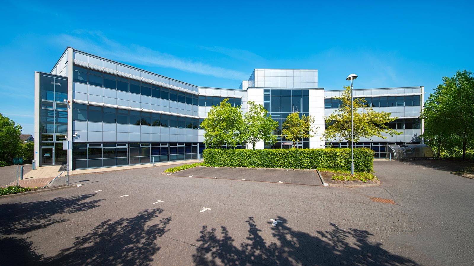 Very Well Located Heritable Office Opportunity