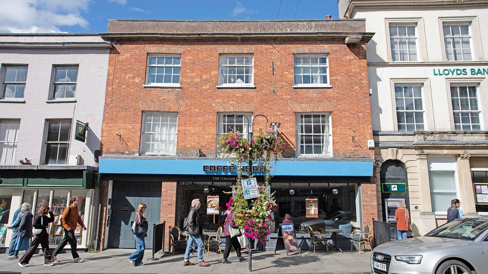 Freehold Retail Investment