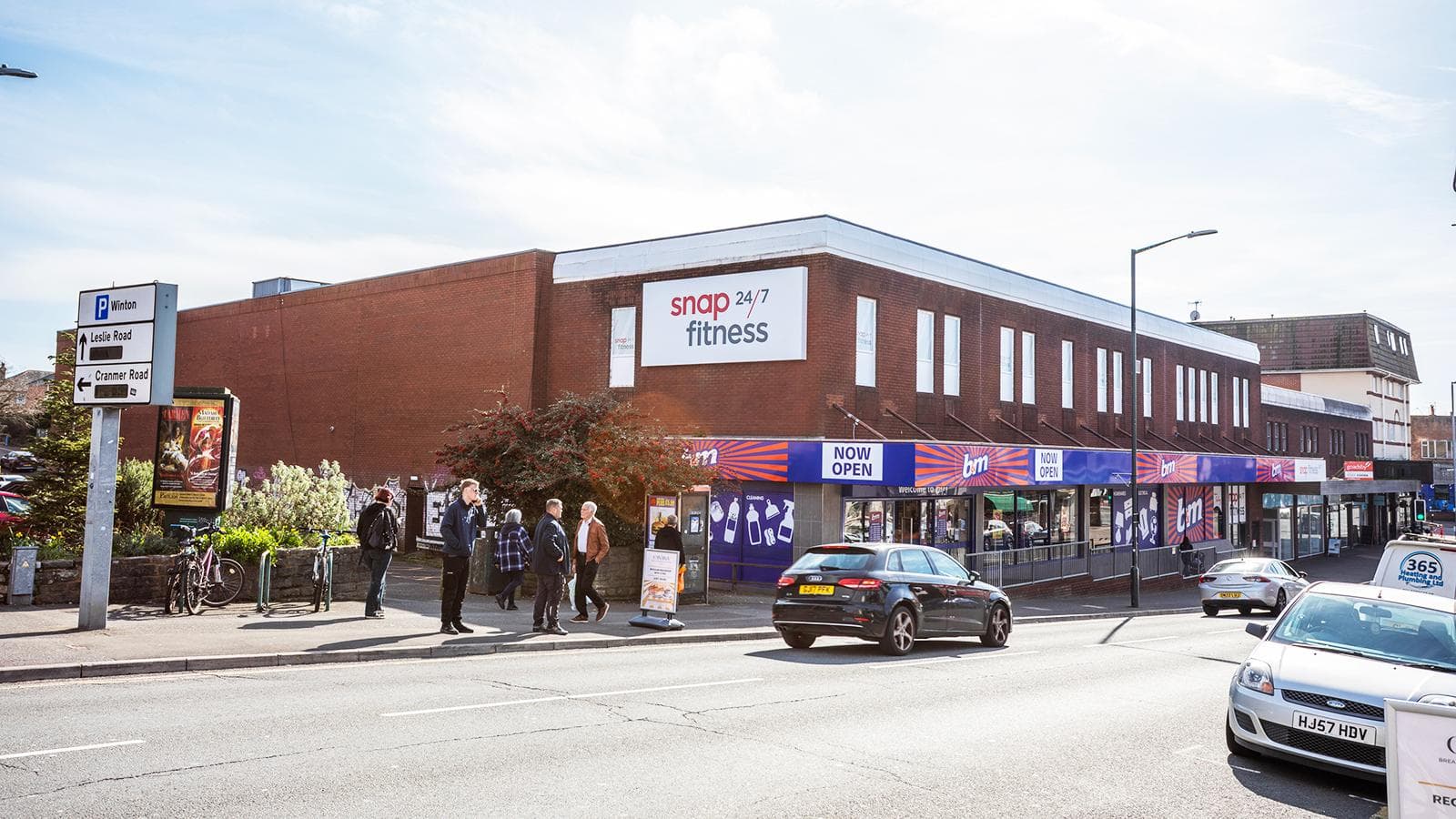 Substantial Freehold Retail and Leisure Investment