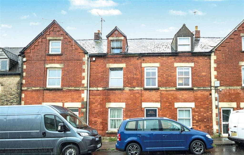 Freehold Three Floor Terrace House
