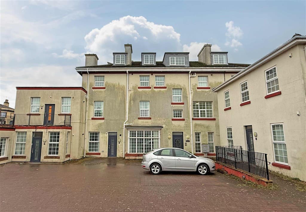 Leasehold Ground Floor Flat