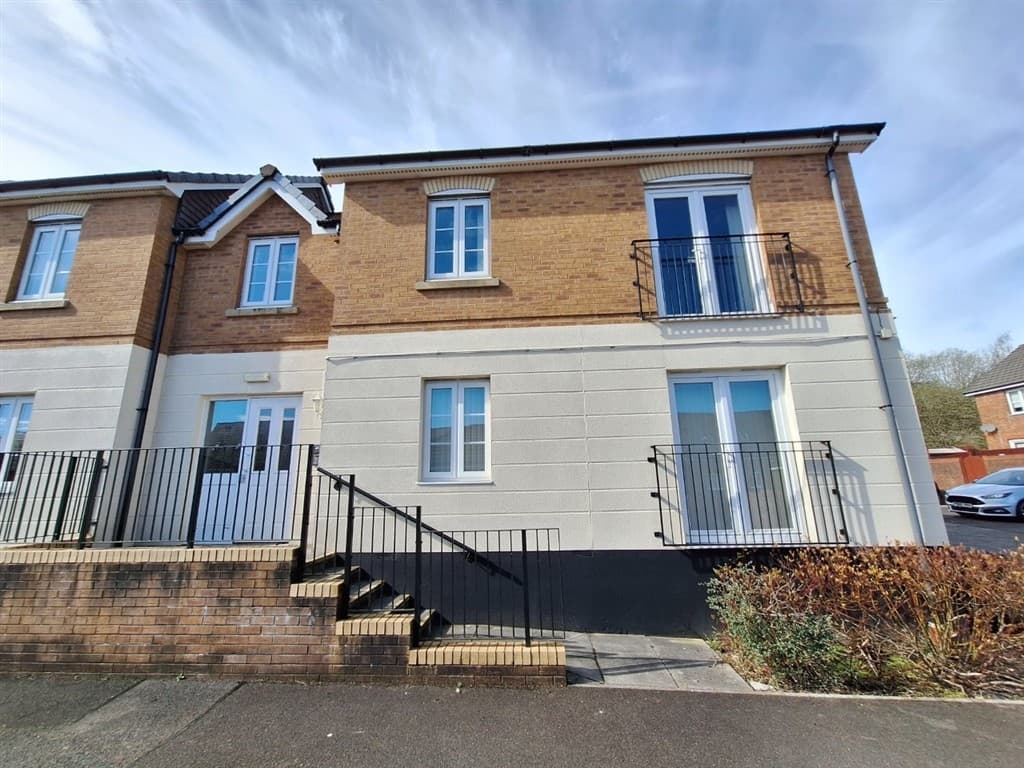 Leasehold Ground Floor Flat