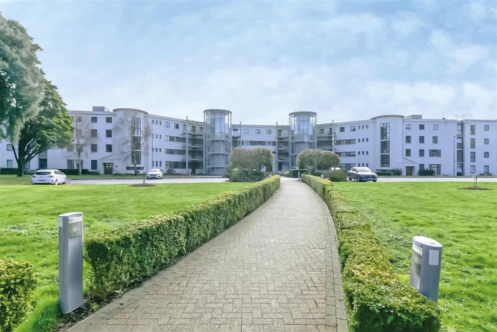 Spacious One Bedroom Apartment