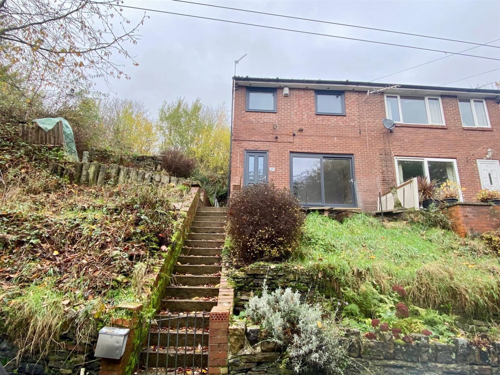 2 bed House - Semi-Detached For Sale