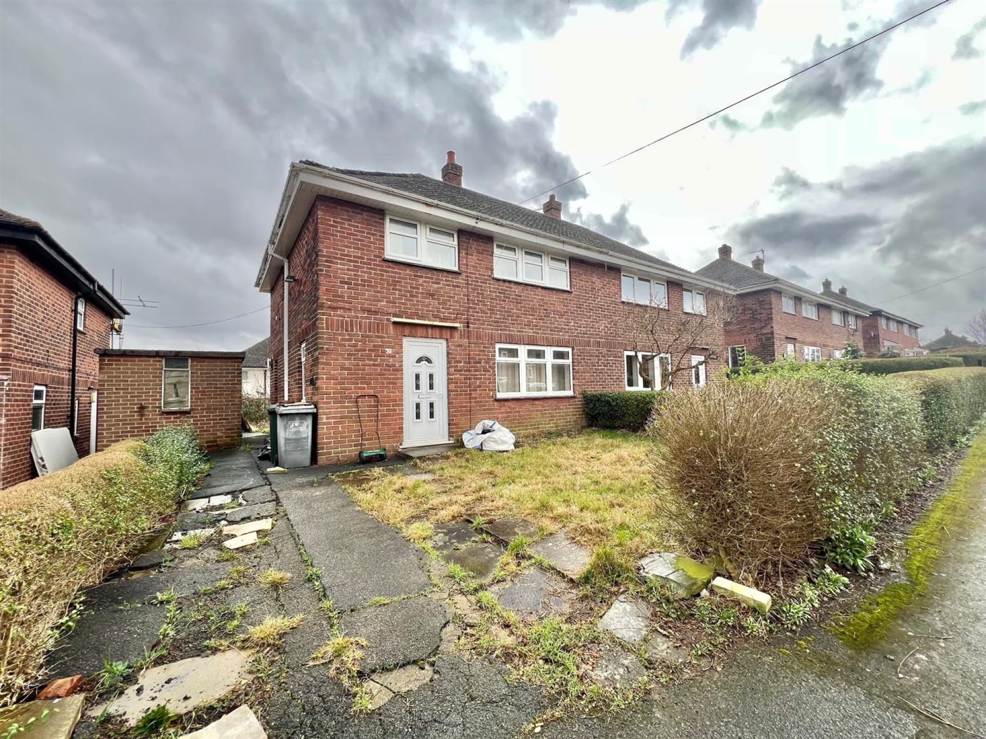 3 bed House - Semi-Detached For Sale