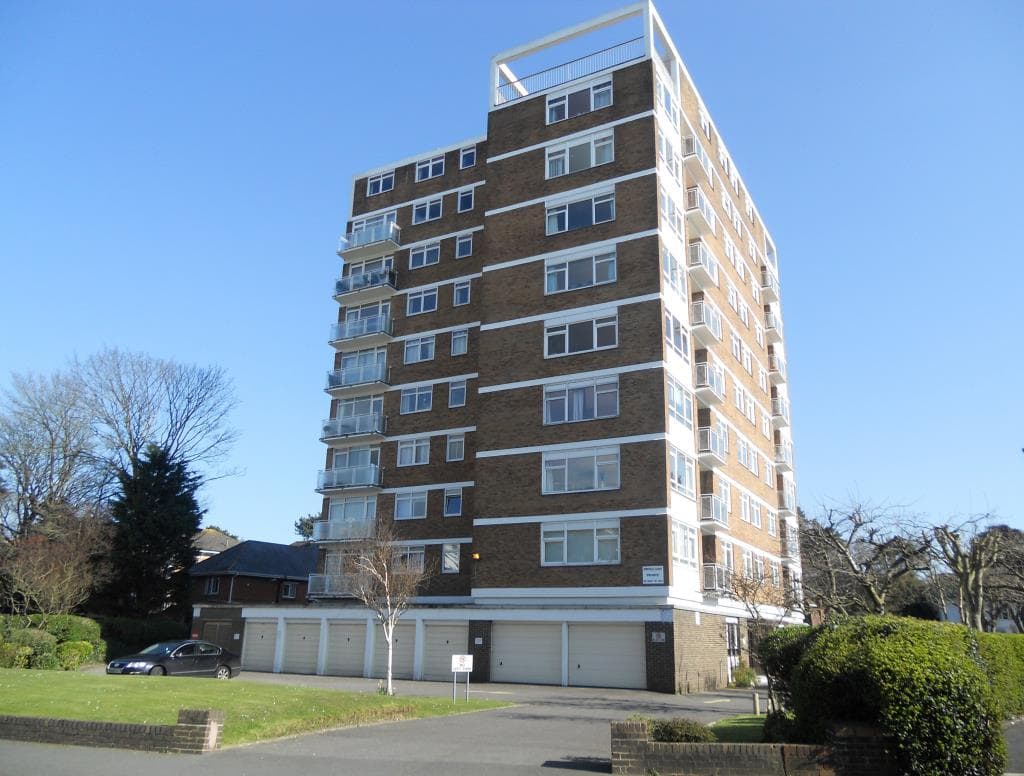 Lot 19 - Flat For Investment In Prime Town Centre Location