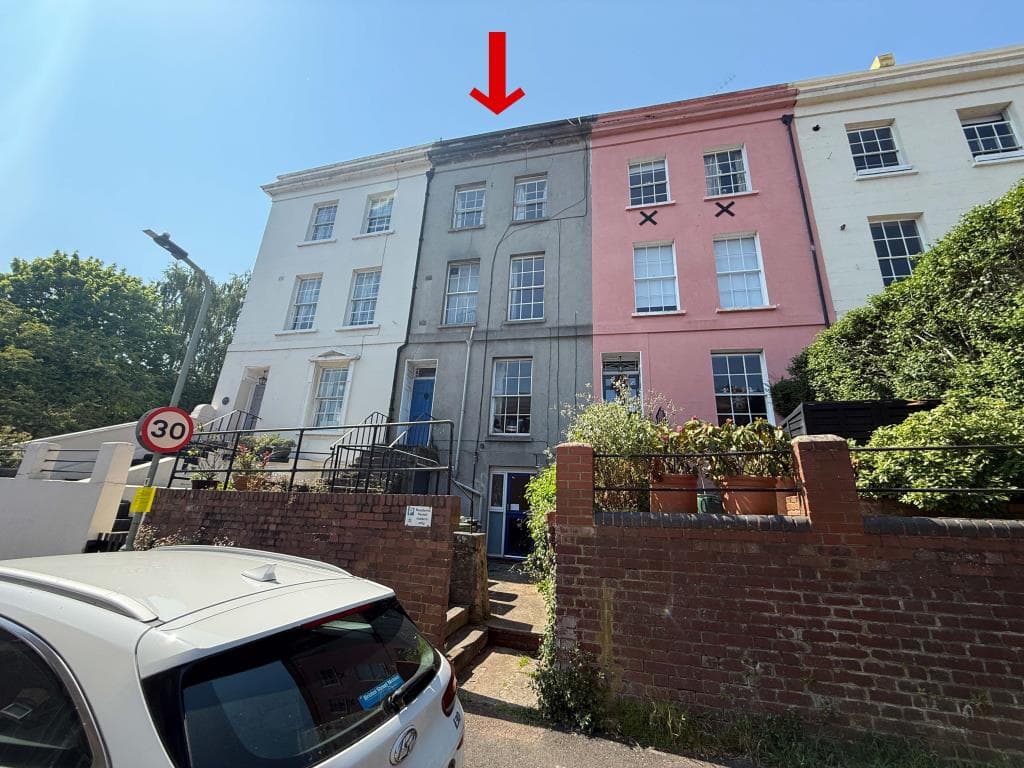 Freehold Investment Comprising Four Apartments Close To The City Centre