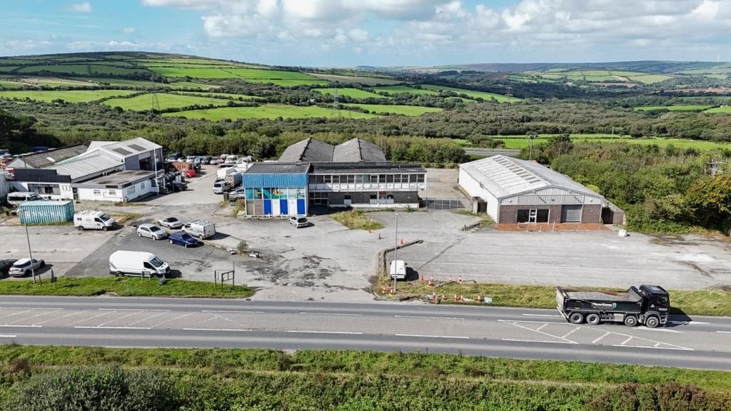 Lot 58 - Trading Estate With Potential
