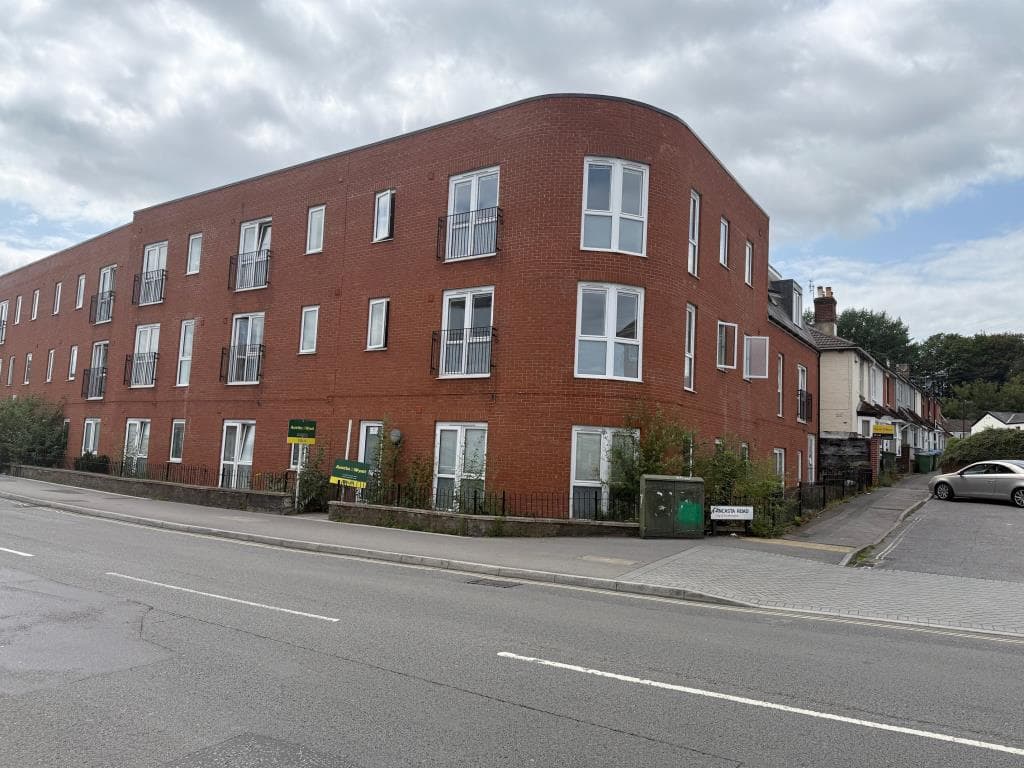 Lot 128 Flat For Investment
