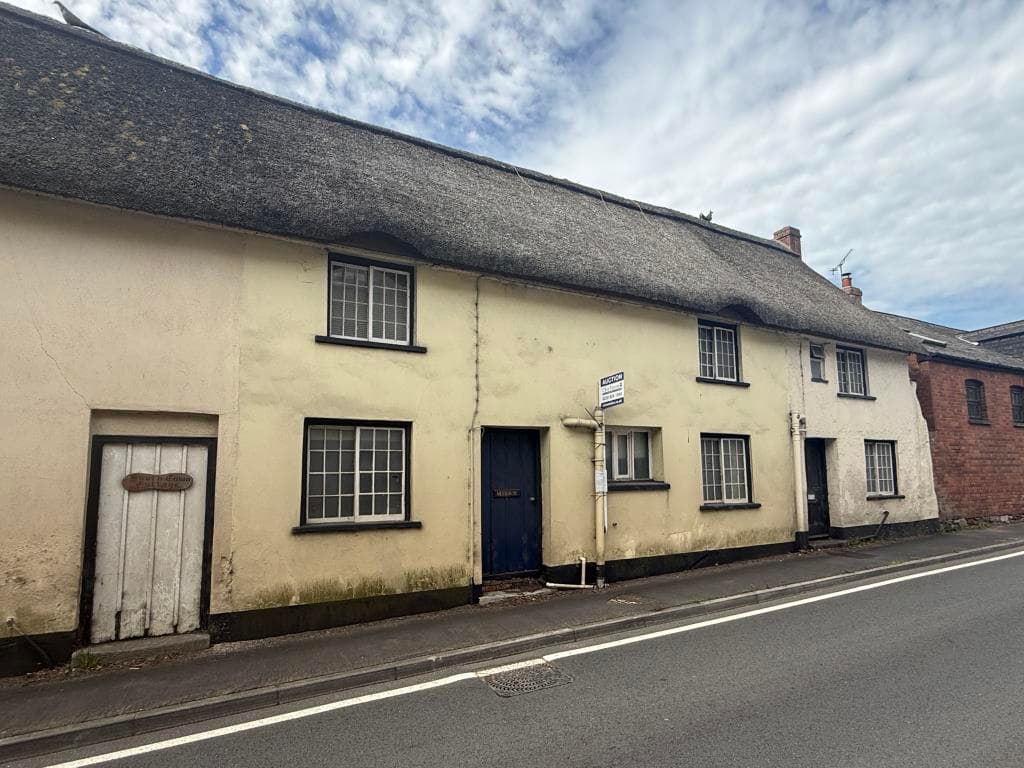 Lot 133 - Character Cottage For Repair With Parking