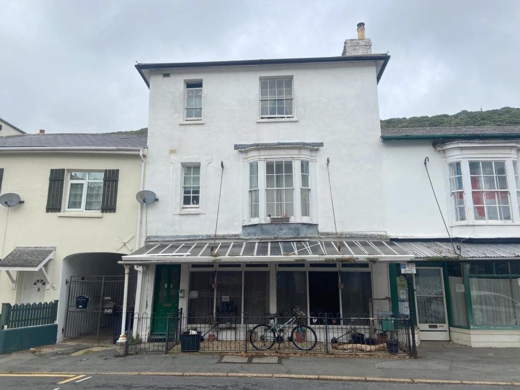 Freehold Block Of Three Town Centre Flats For Investment