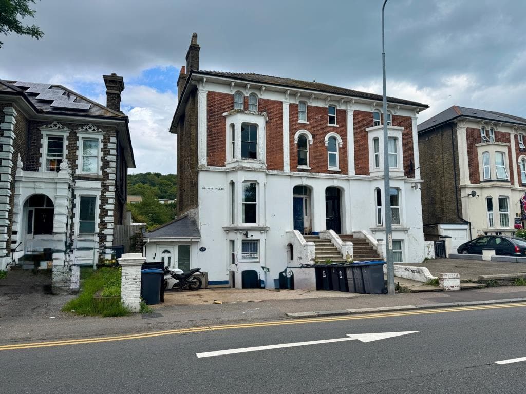 Lot 144 - First Floor Flat For Refurbishment