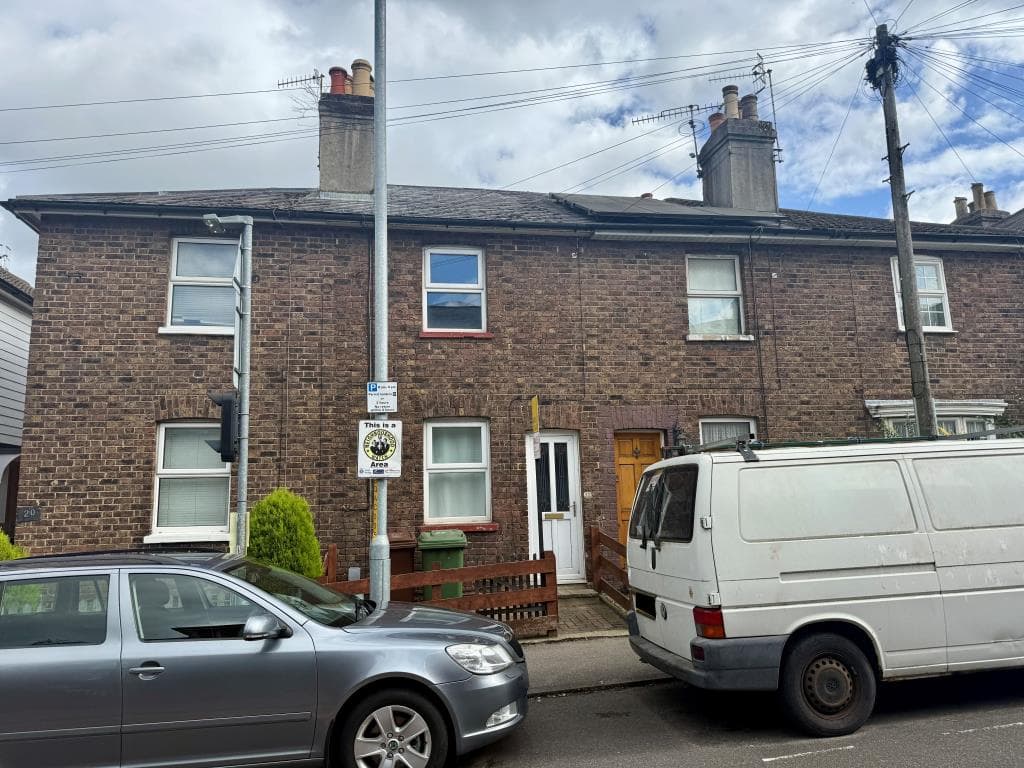 Mid-Terrace House For Refurbishment