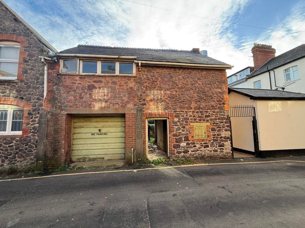 Former Coach House With Planning Permission For Conversion To Form A Two Storey Single Dwelling