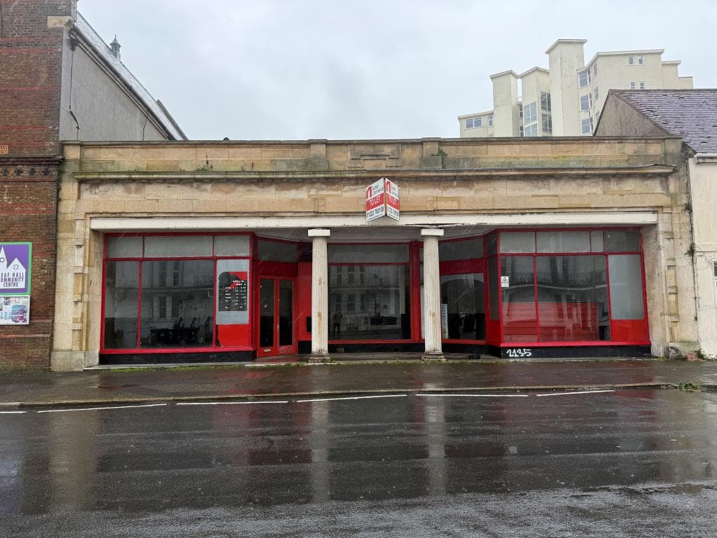 Former Showroom With Development Potential (stnc)