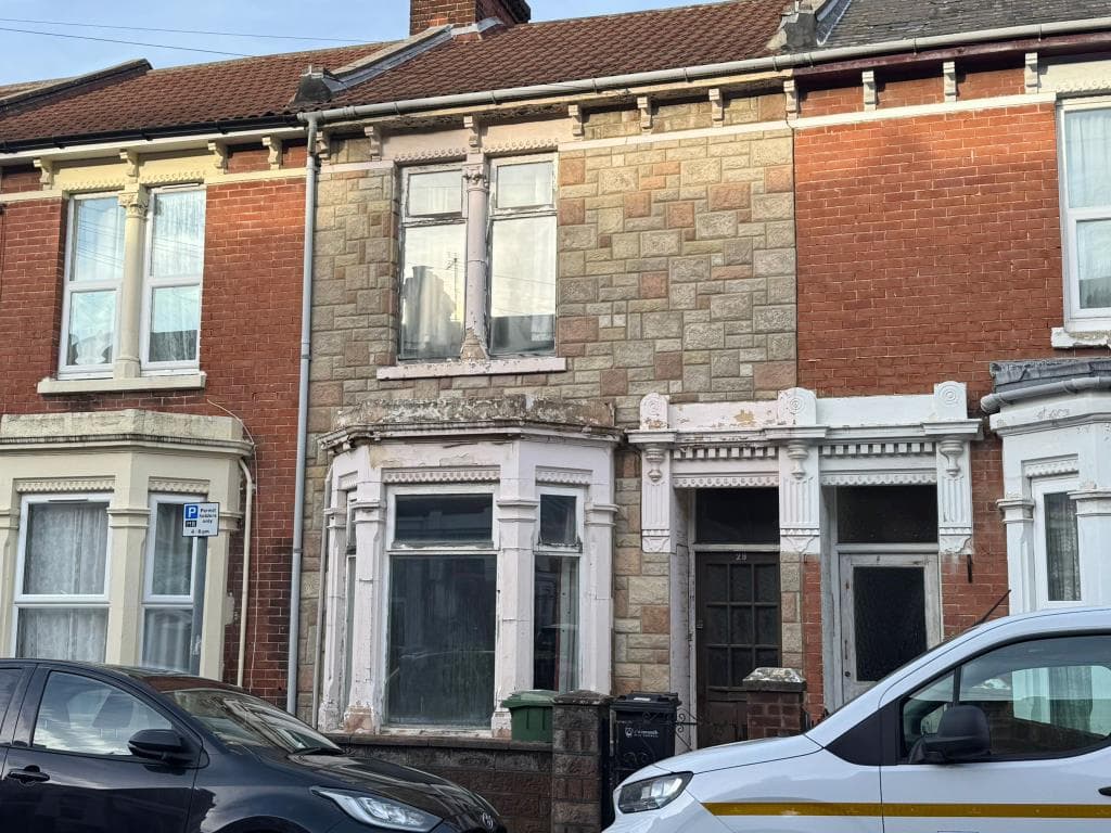 Three-Bedroom House In Need Of Improvement