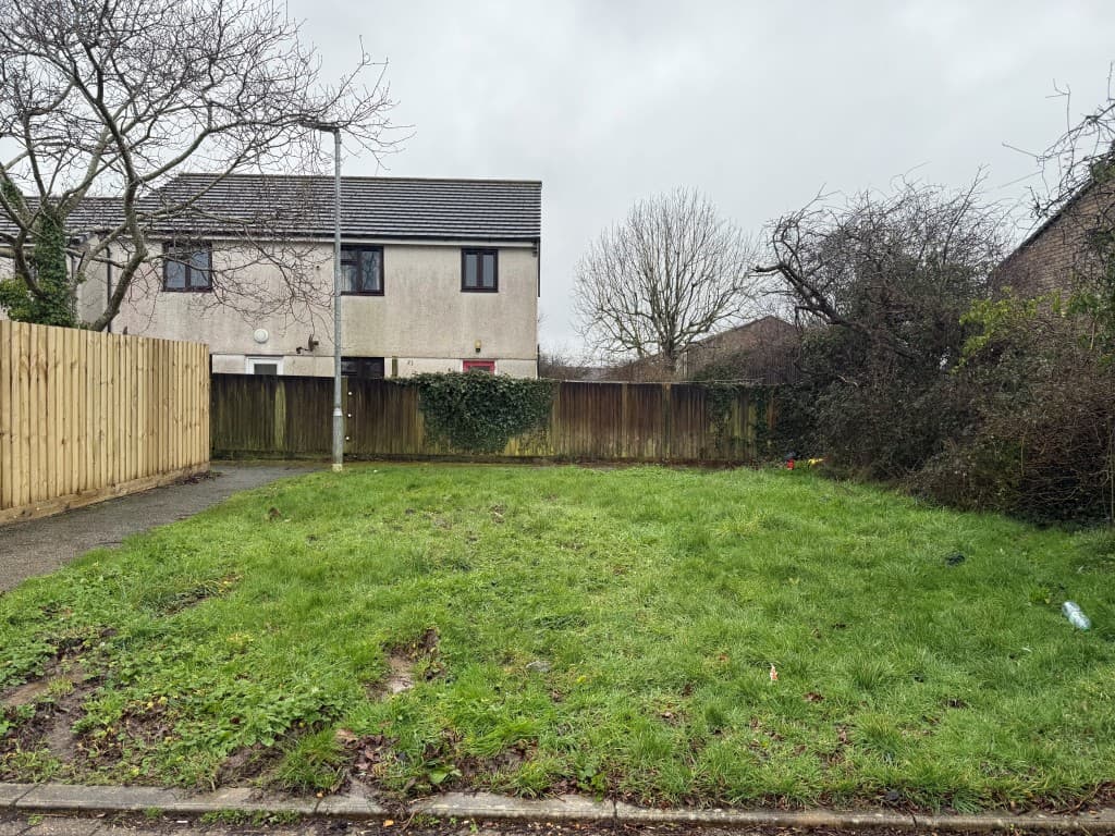 Parcel Of Freehold Amenity Land