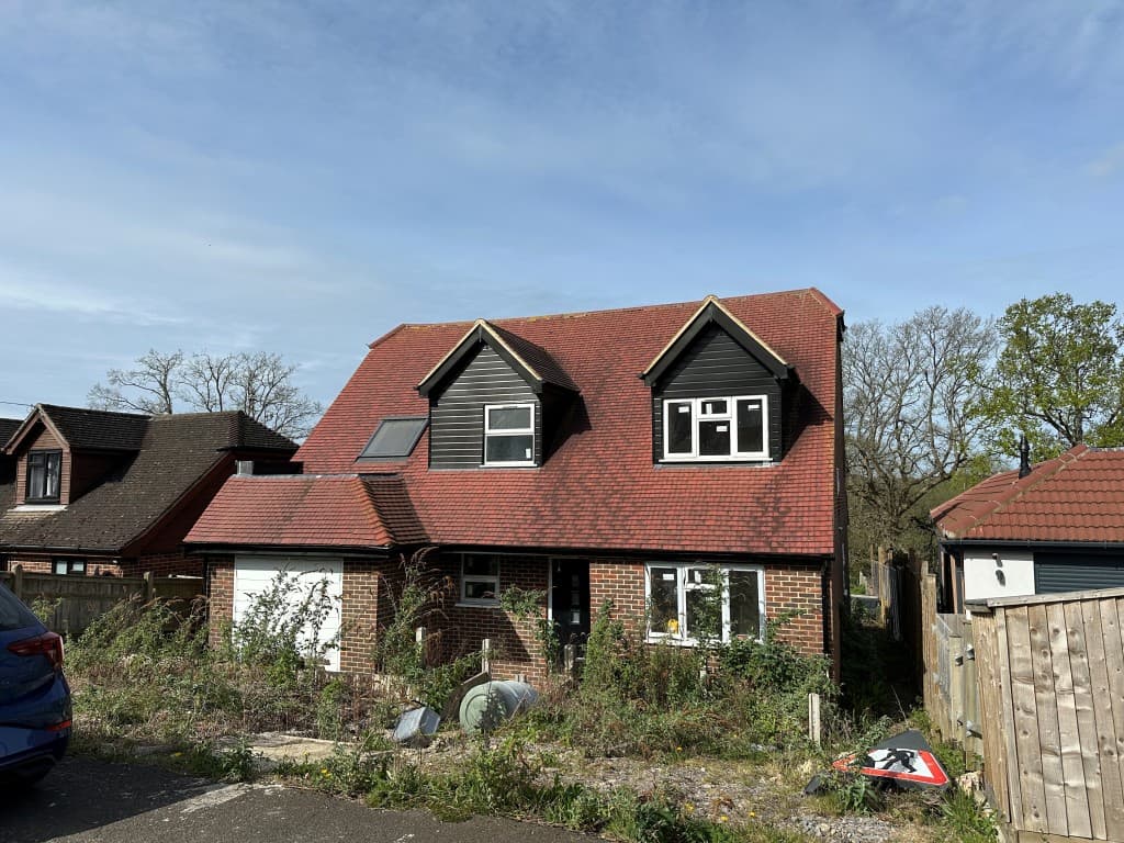 Four-Bedroom Detached House In Need Of Works